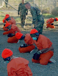Guantanamo-H&auml;ftlinge Foto: x-ray