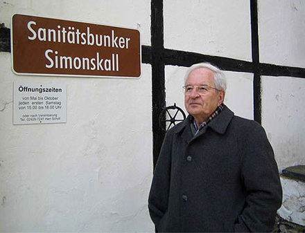 you enter germany Kurt Menzel