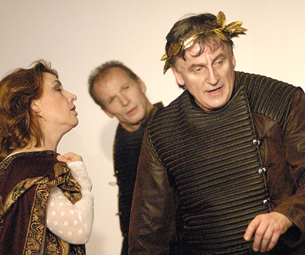 &bdquo;Amphitryon-Auff&uuml;hrung&ldquo; im Theater im Palais (Berlin)
