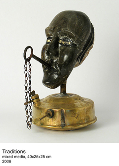 Skulptur „Traditions“ von Ossama Satar Galerie am Storchenturm