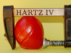 Das „leistet“ Hartz IV... Foto: T-M-Mueller, pixelio.de, Bearbeitung: C. Heinrici