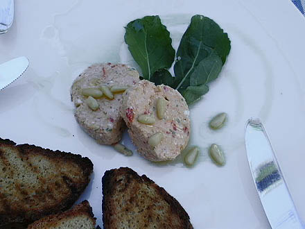 Gew�rzter K�se auf Rucola, super lecker