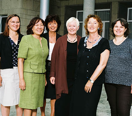 Fraueninitiative (von links nach rechts): Brigitta von Blow, Cheryl Martinez, Christine Kronenberg, Frauke Mahr, Angela Spizig und Irmgard Kopetzky