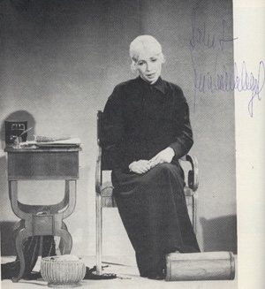 Vera Oelschlegel - als Jenny von Westphalen in „Salut an alle. Marx.“ von Hans Pfeiffer - Anfang der 80er Jahre