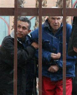Luis Posada Carriles (rechts)� 